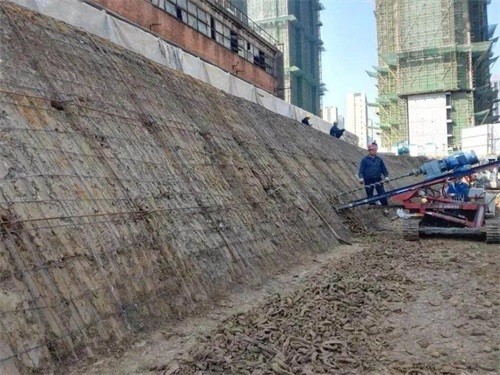 顺河回族建筑边坡支护